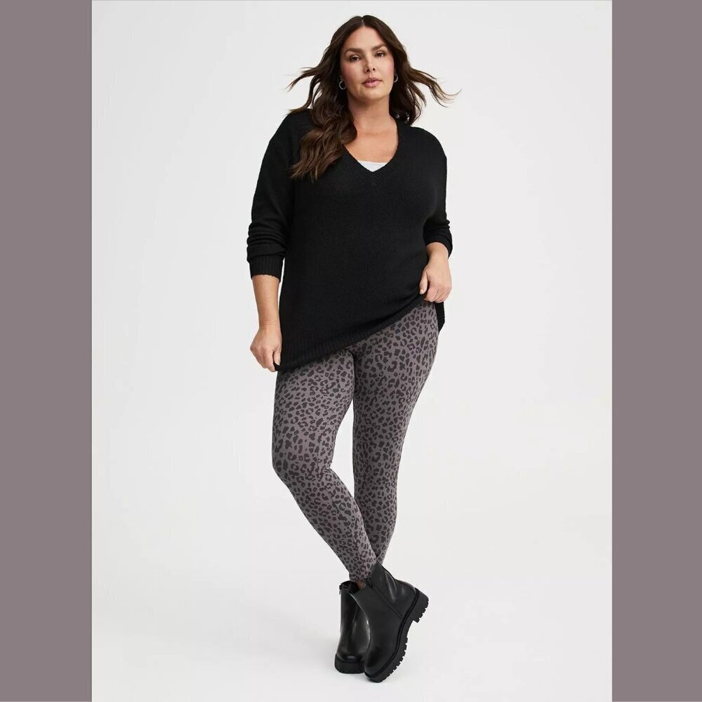 Torrid - Full-Length Legging in Real Deal Leopard Print, Eiffel Tower Grey